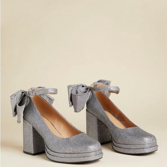 Torrid X Betsy Johnson Limited Edition Optional Ankle Strap Block Platform Heels - Picture 1 of 6
